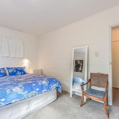 Вилла Sunny Seaview House 5 Minute Walk To Town Пиктон Экстерьер фото
